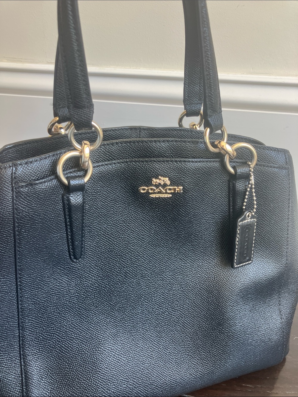 COACH Minetta Cross Body Bag with Gold Hardware in Black NEVER USED - Picture 2 of 8